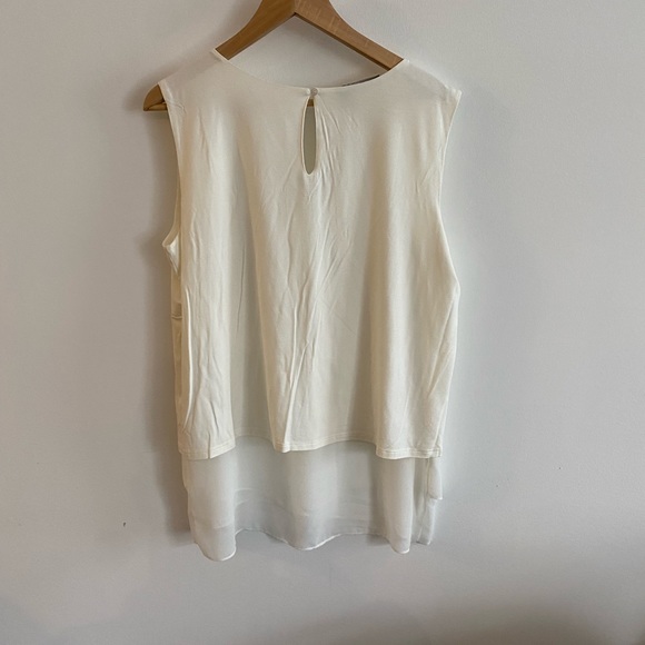 Beautiful Layered Blouse - Picture 2 of 5